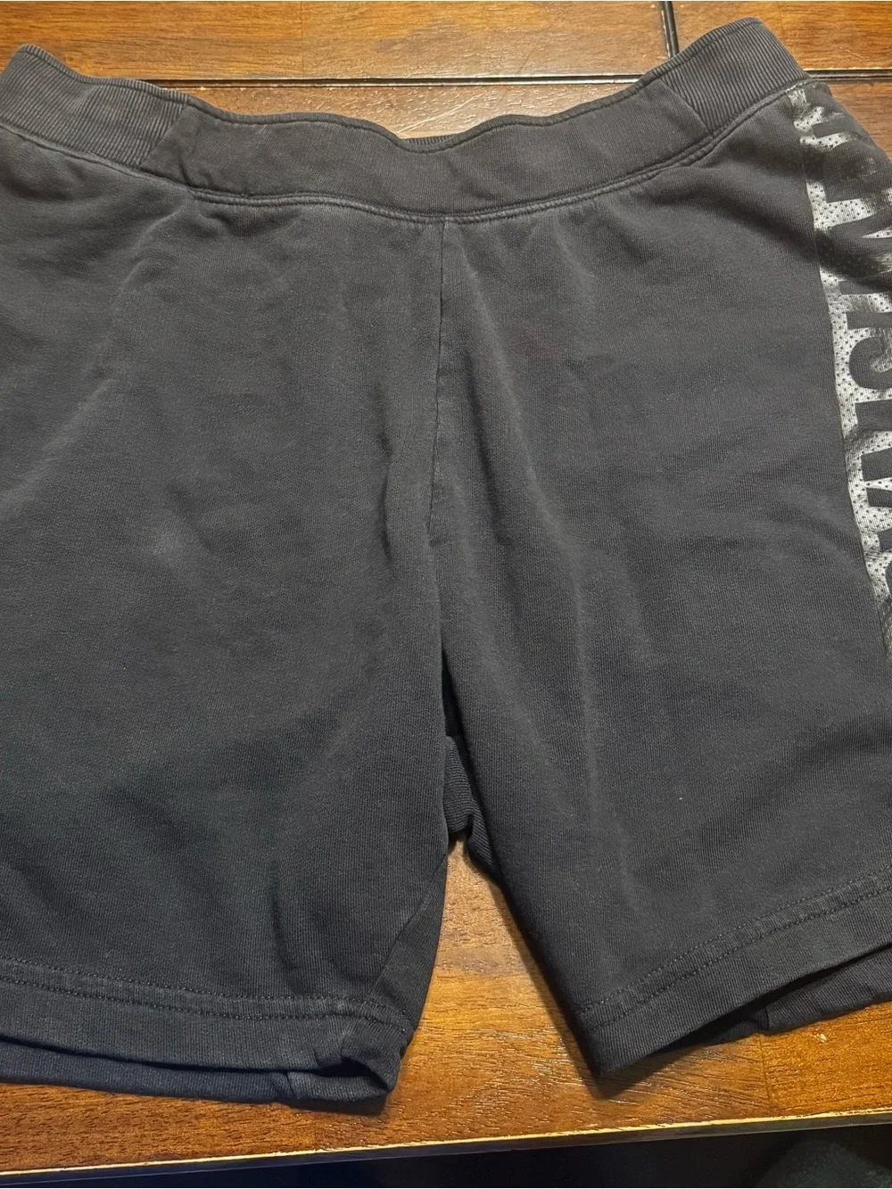 Gymshark Men’s Charcoal Logo Athletic Shorts Size Large
